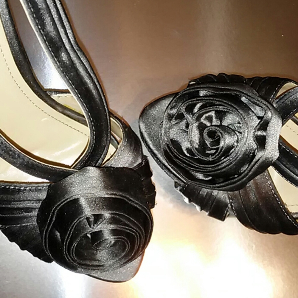 Dark Grey Glitter ENZO ANGIOLINI Heels Size 6 - Picture 8 of 8